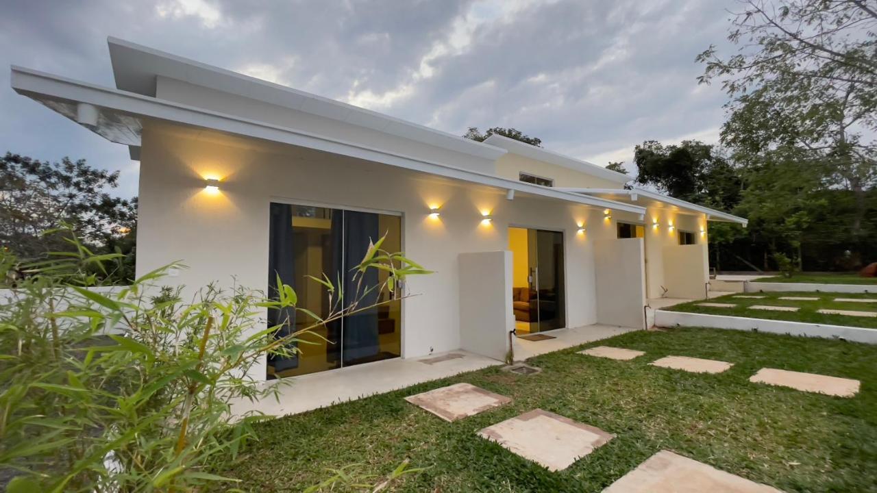 Tiny Houses En Asuncion. Zona Aeropuerto-Rakiura Luque Exteriér fotografie